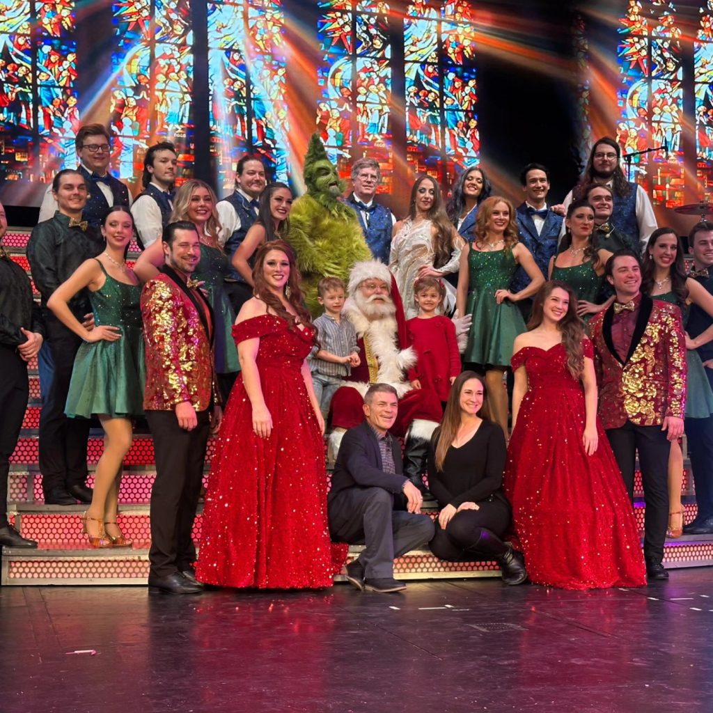 Christmas in the Dells Dinner Show 2025